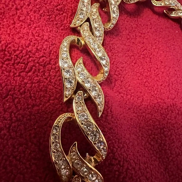 Vintage ELIZABETH TAYLOR for Avon “Eternal Flame” Crystal Rhinestone Necklace - Picture 3 of 8